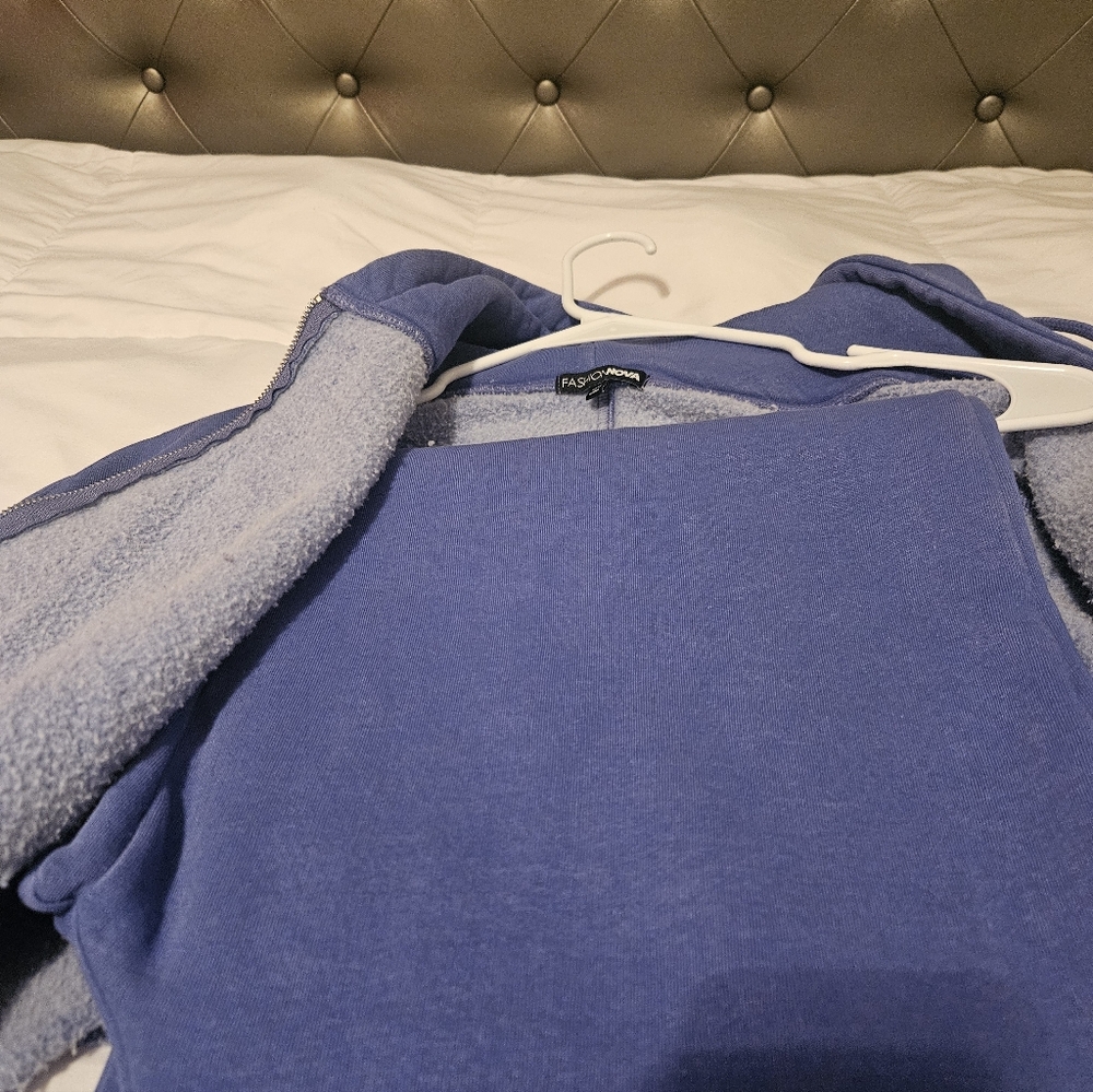 Fashion Nova Blue Oversized Women's Fleece Pants Set